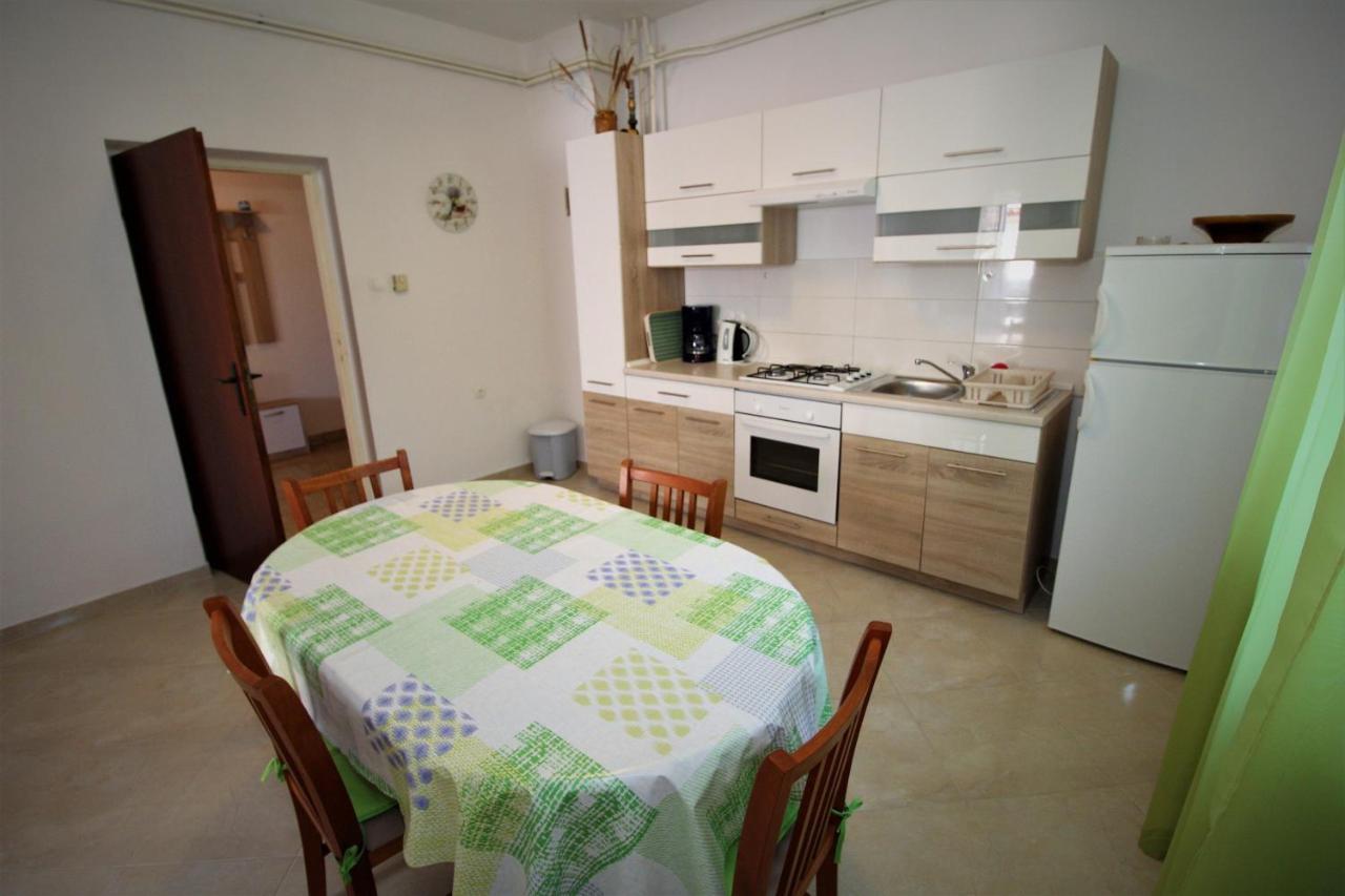 Apartments And Rooms With Parking Space Pag - 13060 พาก ภายนอก รูปภาพ